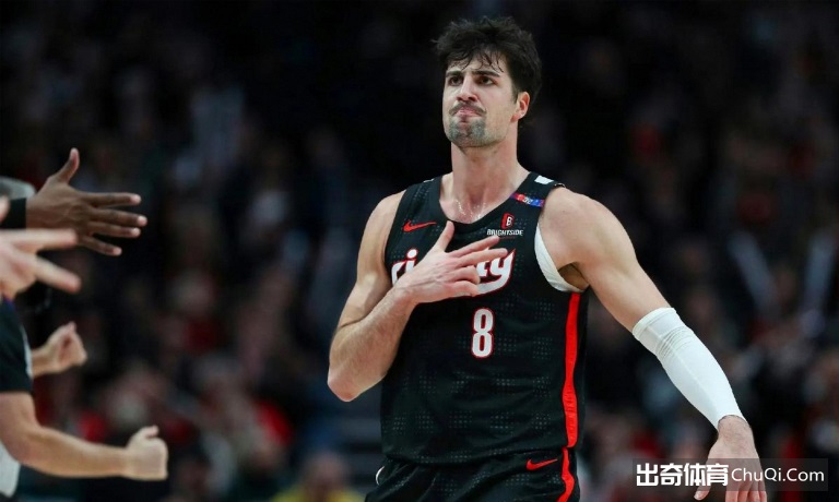 詹姆斯突破,万分里程碑,湖人战胜鹈,nba比分网,NBA比分查询,NBA篮球赛事,NBA实时比分,篮球赛事数据